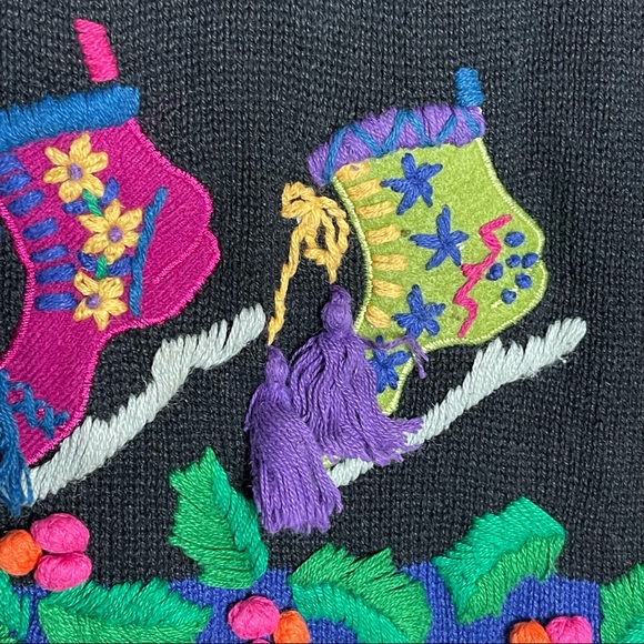 Vintage Casey & Max novelty embroidered ice skate snowflakes sweater - Picture 8 of 9